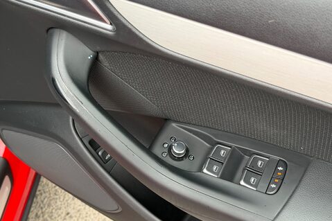 Audi Q3 TFSI S LINE EDITION DSG AUTOMATIC - ONE OWNER - FULL AUDI SERVICE HISTORY 31