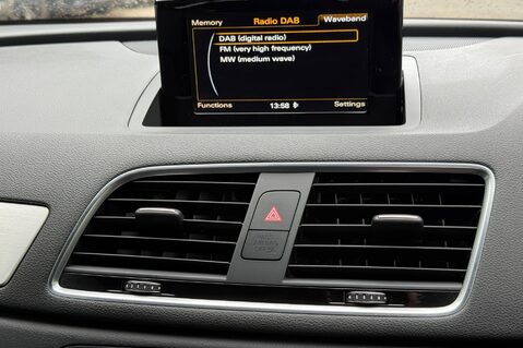 Audi Q3 TFSI S LINE EDITION DSG AUTOMATIC - ONE OWNER - FULL AUDI SERVICE HISTORY 35