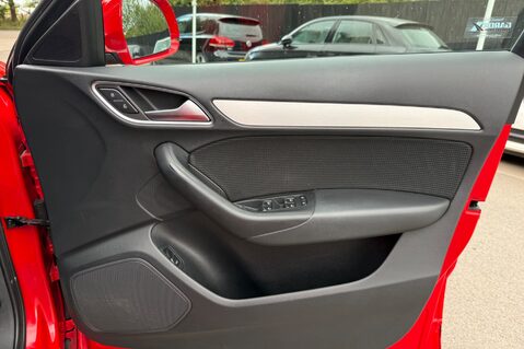 Audi Q3 TFSI S LINE EDITION DSG AUTOMATIC - ONE OWNER - FULL AUDI SERVICE HISTORY 29