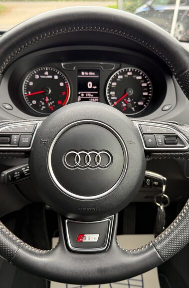 Audi Q3 TFSI S LINE EDITION DSG AUTOMATIC - ONE OWNER - FULL AUDI SERVICE HISTORY 