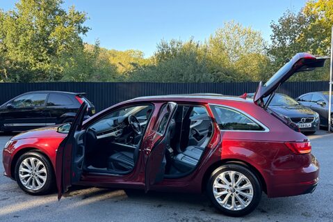 Audi A4 AVANT TFSI SE - APPLE CARPLAY -SAT NAV -HEATED SEATS -POWER FOLD MIRRORS 19