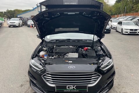 Ford Mondeo TITANIUM EDITION ECOBLUE - VAT QUALIFYING - APPLE CAR PLAY - FULL SERVICE H 55