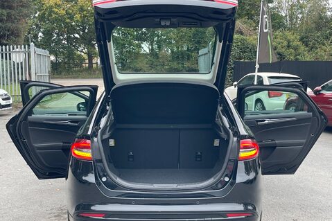 Ford Mondeo TITANIUM EDITION ECOBLUE - VAT QUALIFYING - APPLE CAR PLAY - FULL SERVICE H 21