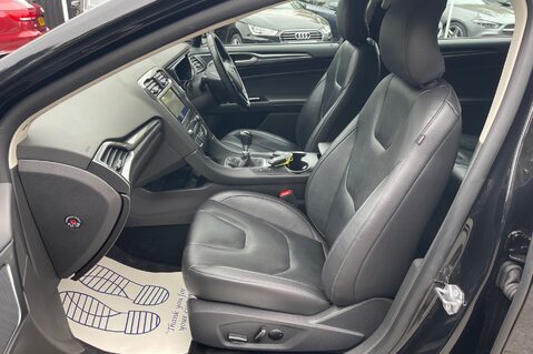 Ford Mondeo TITANIUM EDITION ECOBLUE - VAT QUALIFYING - APPLE CAR PLAY - FULL SERVICE H 25