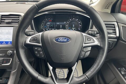 Ford Mondeo TITANIUM EDITION ECOBLUE - VAT QUALIFYING - APPLE CAR PLAY - FULL SERVICE H 8