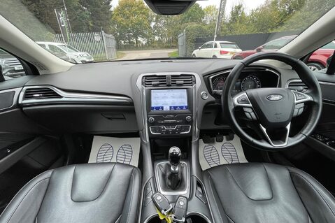 Ford Mondeo TITANIUM EDITION ECOBLUE - VAT QUALIFYING - APPLE CAR PLAY - FULL SERVICE H 14