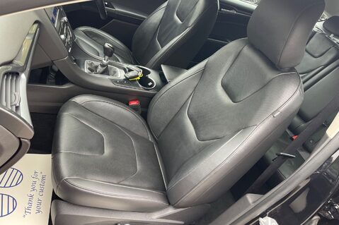 Ford Mondeo TITANIUM EDITION ECOBLUE - VAT QUALIFYING - APPLE CAR PLAY - FULL SERVICE H 4