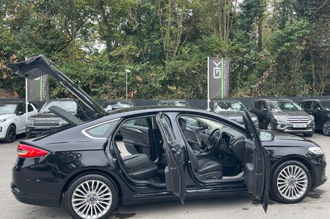 Ford Mondeo TITANIUM EDITION ECOBLUE - VAT QUALIFYING - APPLE CAR PLAY - FULL SERVICE H 19