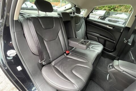 Ford Mondeo TITANIUM EDITION ECOBLUE - VAT QUALIFYING - APPLE CAR PLAY - FULL SERVICE H 31