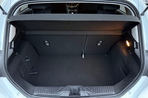 Ford Fiesta TREND - APPLE CAR PLAY - SAT NAV - LOW INSURANCE 42