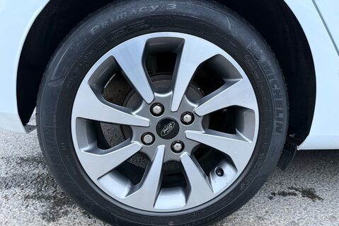 Ford Fiesta TREND - APPLE CAR PLAY - SAT NAV - LOW INSURANCE 49