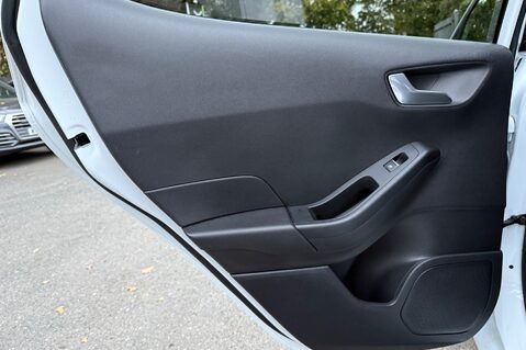 Ford Fiesta TREND - APPLE CAR PLAY - SAT NAV - LOW INSURANCE 27