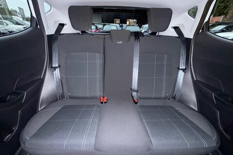 Ford Fiesta TREND - APPLE CAR PLAY - SAT NAV - LOW INSURANCE 17