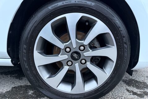 Ford Fiesta TREND - APPLE CAR PLAY - SAT NAV - LOW INSURANCE 46