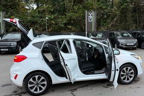 Ford Fiesta TREND - APPLE CAR PLAY - SAT NAV - LOW INSURANCE 22