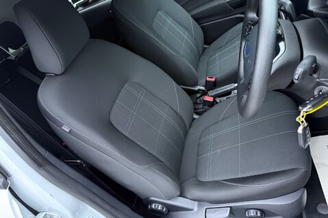 Ford Fiesta TREND - APPLE CAR PLAY - SAT NAV - LOW INSURANCE 31