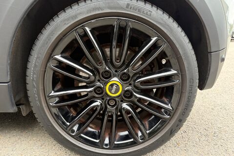 Mini Hatch COOPER S LEVEL 2 ELECTRIC - 1 OWNER -CAMERA -APPLE CARPLAY -HEATED SEATS 44