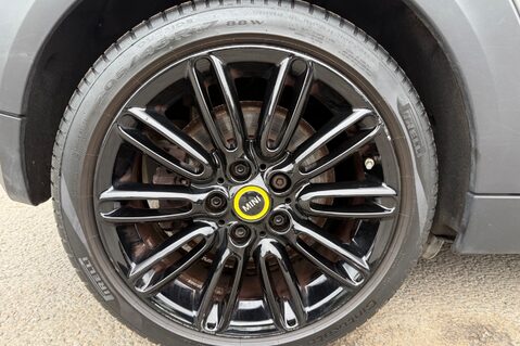 Mini Hatch COOPER S LEVEL 2 ELECTRIC - 1 OWNER -CAMERA -APPLE CARPLAY -HEATED SEATS 43