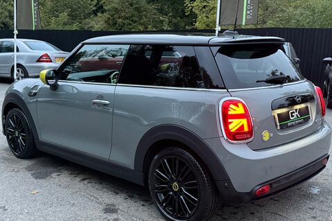 Mini Hatch COOPER S LEVEL 2 ELECTRIC - 1 OWNER -CAMERA -APPLE CARPLAY -HEATED SEATS 2