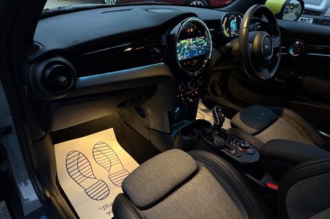 Mini Hatch COOPER S LEVEL 2 ELECTRIC - 1 OWNER -CAMERA -APPLE CARPLAY -HEATED SEATS 24