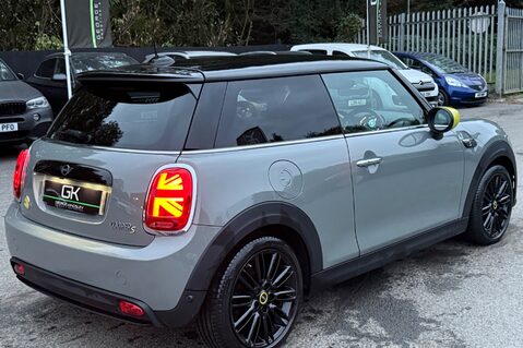 Mini Hatch COOPER S LEVEL 2 ELECTRIC - 1 OWNER -CAMERA -APPLE CARPLAY -HEATED SEATS 7