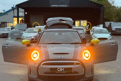 Mini Hatch COOPER S LEVEL 2 ELECTRIC - 1 OWNER -CAMERA -APPLE CARPLAY -HEATED SEATS 41