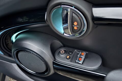 Mini Hatch COOPER S LEVEL 2 ELECTRIC - 1 OWNER -CAMERA -APPLE CARPLAY -HEATED SEATS 27