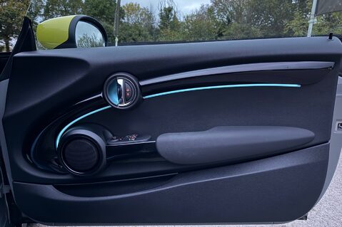 Mini Hatch COOPER S LEVEL 2 ELECTRIC - 1 OWNER -CAMERA -APPLE CARPLAY -HEATED SEATS 28