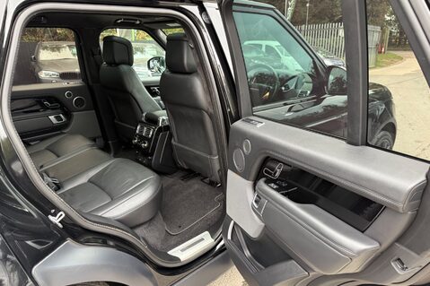 Land Rover Range Rover WESTMINSTER BLACK MHEV - VAT QUALIFYING -ONE OWNER -FULL LR SERVICE HISTORY 33