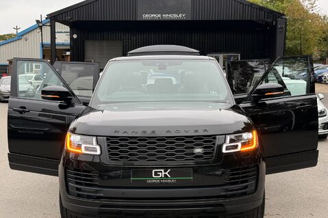 Land Rover Range Rover WESTMINSTER BLACK MHEV - VAT QUALIFYING -ONE OWNER -FULL LR SERVICE HISTORY 19