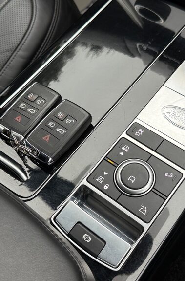 Land Rover Range Rover WESTMINSTER BLACK MHEV - VAT QUALIFYING -ONE OWNER -FULL LR SERVICE HISTORY 