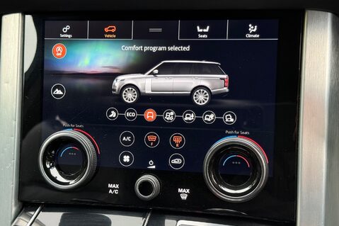 Land Rover Range Rover WESTMINSTER BLACK MHEV - VAT QUALIFYING -ONE OWNER -FULL LR SERVICE HISTORY 54