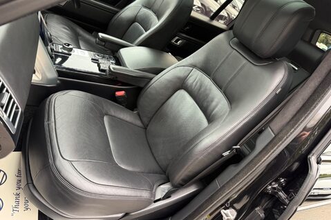 Land Rover Range Rover WESTMINSTER BLACK MHEV - VAT QUALIFYING -ONE OWNER -FULL LR SERVICE HISTORY 24