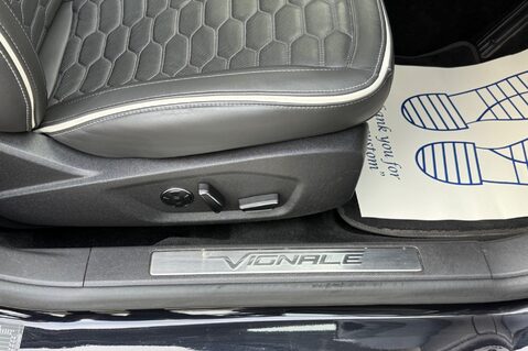 Ford Mondeo VIGNALE ECOBLUE ESTATE AUTOMATIC 4X4 -VAT Q -RARE CAR WITH ELECTRIC TOWBAR 36