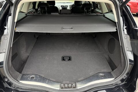 Ford Mondeo VIGNALE ECOBLUE ESTATE AUTOMATIC 4X4 -VAT Q -RARE CAR WITH ELECTRIC TOWBAR 51