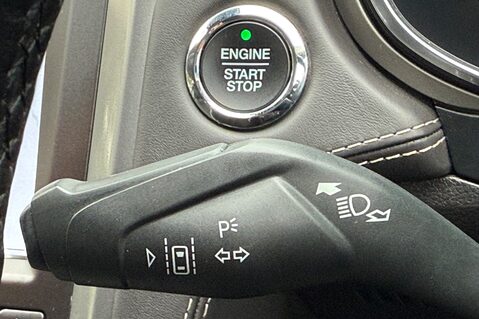 Ford Mondeo VIGNALE ECOBLUE ESTATE AUTOMATIC 4X4 -VAT Q -RARE CAR WITH ELECTRIC TOWBAR 49