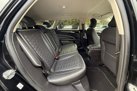 Ford Mondeo VIGNALE ECOBLUE ESTATE AUTOMATIC 4X4 -VAT Q -RARE CAR WITH ELECTRIC TOWBAR 29