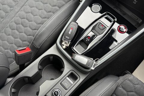 Audi RS3 RS 3 TFSI QUATTRO CARBON VORSPRUNG - CERAMIC BRAKES -BUCKET SEATS -MERLIN 11