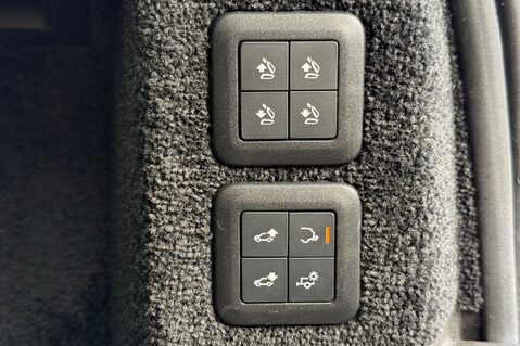 Land Rover Range Rover SDV6 VOGUE - BODYKIT - RARE VELOCITY BLUE -ELEC STEPS/TOWBAR -FLRSH 76