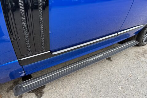 Land Rover Range Rover SDV6 VOGUE - BODYKIT - RARE VELOCITY BLUE -ELEC STEPS/TOWBAR -FLRSH 83