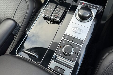 Land Rover Range Rover SDV6 VOGUE - BODYKIT - RARE VELOCITY BLUE -ELEC STEPS/TOWBAR -FLRSH 67