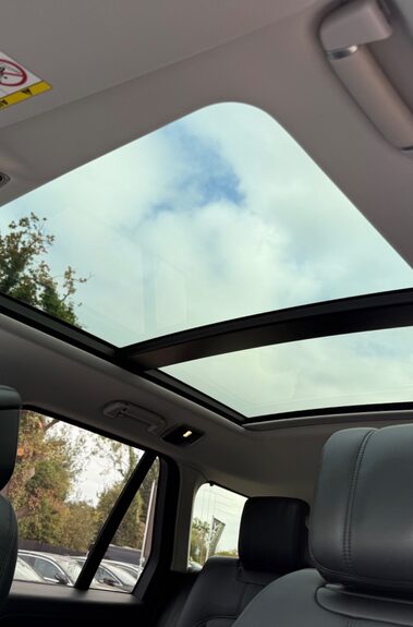 Land Rover Range Rover SDV6 VOGUE - BODYKIT - RARE VELOCITY BLUE -ELEC STEPS/TOWBAR -FLRSH 