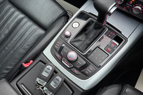 Audi A6 AVANT TDI ULTRA S LINE -£35 ROAD TAX -PANORAMIC ROOF-ELECTRIC TOWBAR -ULEZ  11