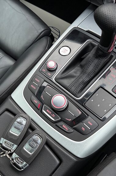 Audi A6 AVANT TDI ULTRA S LINE -£35 ROAD TAX -PANORAMIC ROOF-ELECTRIC TOWBAR -ULEZ  