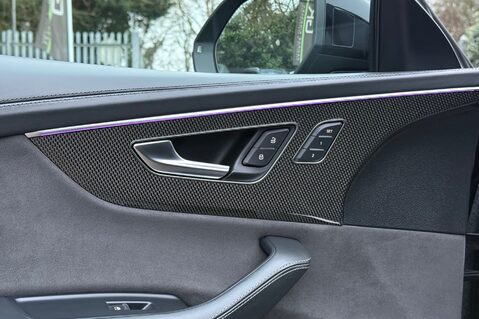 Audi SQ8 SQ8 TDI QUATTRO VORSPRUNG MHEV - ONE OWNER FROM NEW 26