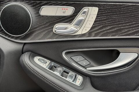 Mercedes-Benz C Class C 220 D AMG LINE PREMIUM - PANORAMIC SUNROOF - 19 INCH ALLOYS - NEW MOT 39