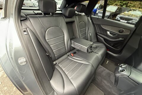 Mercedes-Benz C Class C 220 D AMG LINE PREMIUM - PANORAMIC SUNROOF - 19 INCH ALLOYS - NEW MOT 32