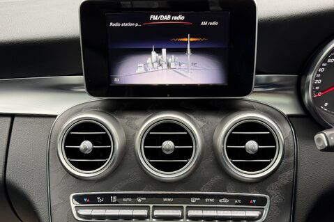 Mercedes-Benz C Class C 220 D AMG LINE PREMIUM - PANORAMIC SUNROOF - 19 INCH ALLOYS - NEW MOT 44