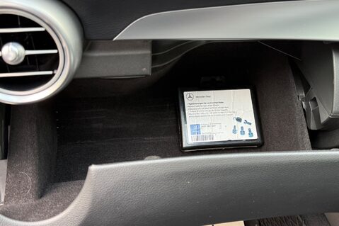 Mercedes-Benz C Class C 220 D AMG LINE PREMIUM - PANORAMIC SUNROOF - 19 INCH ALLOYS - NEW MOT 58