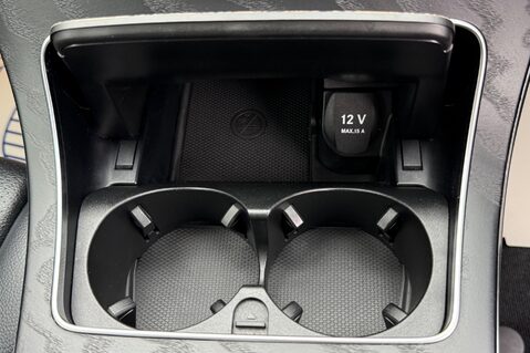 Mercedes-Benz C Class C 220 D AMG LINE PREMIUM - PANORAMIC SUNROOF - 19 INCH ALLOYS - NEW MOT 48